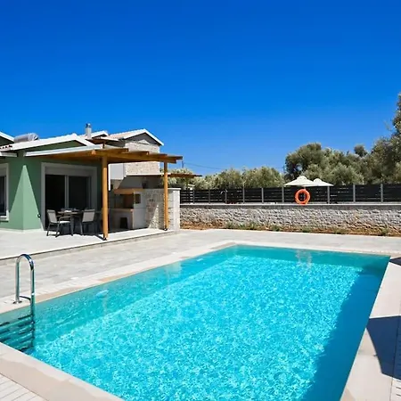 Small Halipoma Laertes Into Town Close Villa