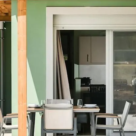 Small Halipoma Laertes Into Town Close Villa *