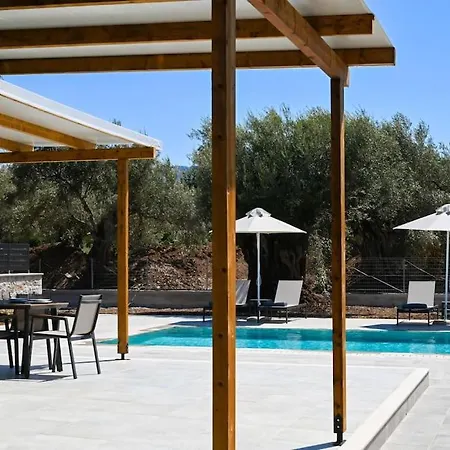 Small Halipoma Laertes Into Town Close *