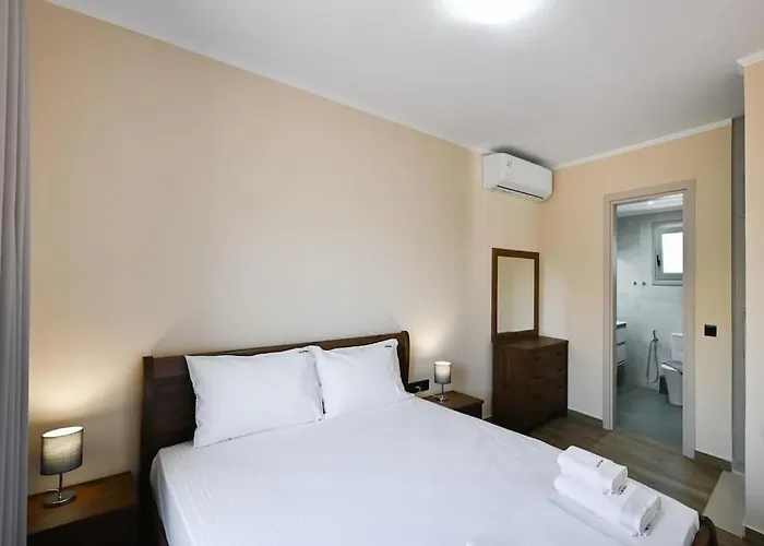 Villa Small Halipoma Laertes Into Town Close Lefkada City
